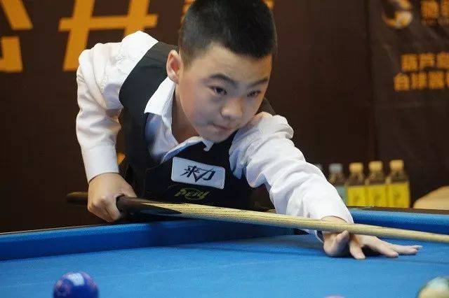 本上行的背 本上行的背